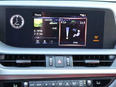 Used 2021 Lexus ES 350 F Sport image 3