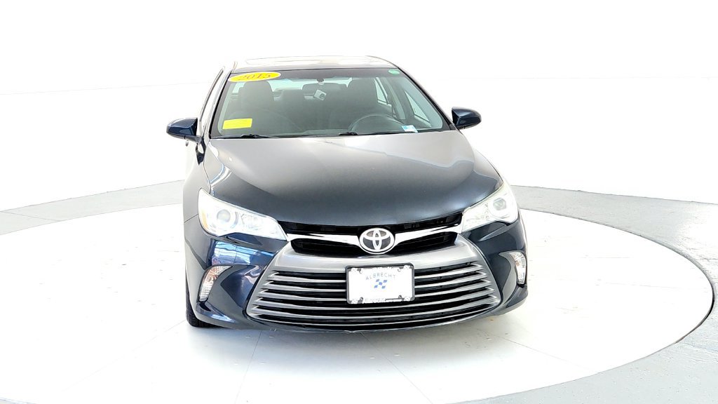 Used 2015 Toyota Camry LE w/ Moonroof Package FWD image 8