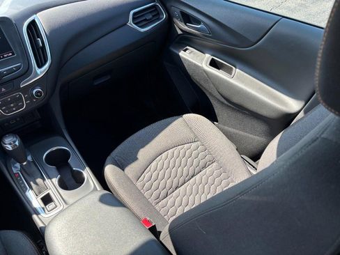 Used 2021 Chevrolet Equinox LT image 14