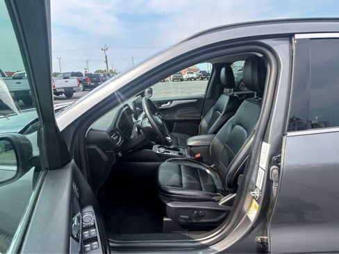Used 2025 Ford Escape Platinum AWD/4WD image 13