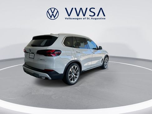 Used 2025 BMW X5 xDrive50e AWD/4WD image 8