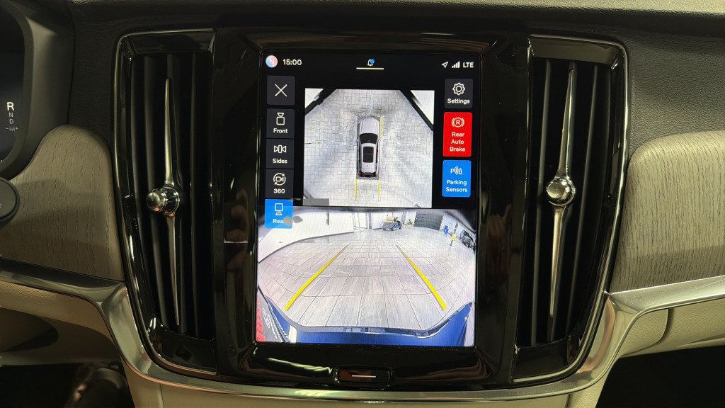 Used 2025 Volvo V90 B6 Cross Country Plus w/ Climate Package AWD/4WD image 28