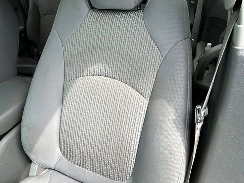 Used 2011 Chevrolet Traverse LS FWD image 13