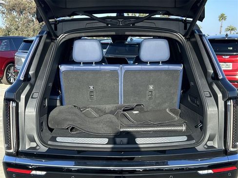 New 2026 Cadillac Vistiq Premium Luxury image 28