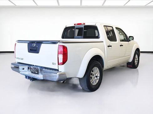 Used 2019 Nissan Frontier SV image 4