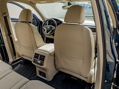 Used 2022 Volkswagen Atlas SE image 26