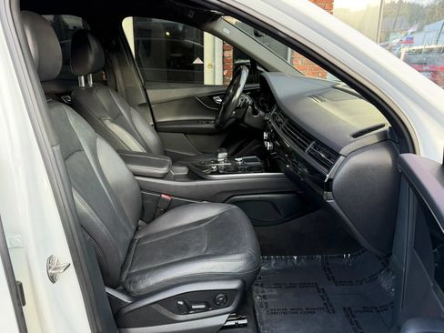 Used 2017 Audi Q7 3.0T Premium Plus AWD/4WD image 11