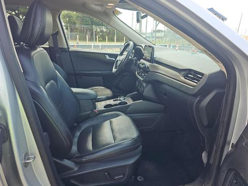 Used 2020 Ford Escape Titanium AWD/4WD image 9