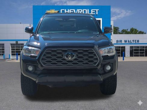 Used 2021 Toyota Tacoma TRD Off-Road AWD/4WD image 9