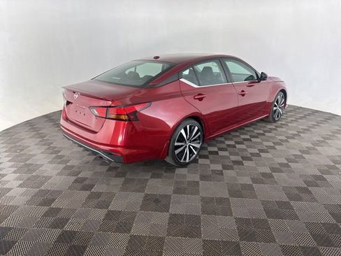 Used 2019 Nissan Altima 2.5 SR w/ SR Premium Package FWD image 8