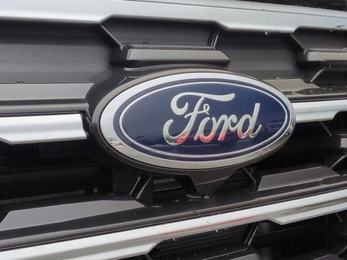 New 2026 Ford Explorer Active w/ Active Comfort Package image 12