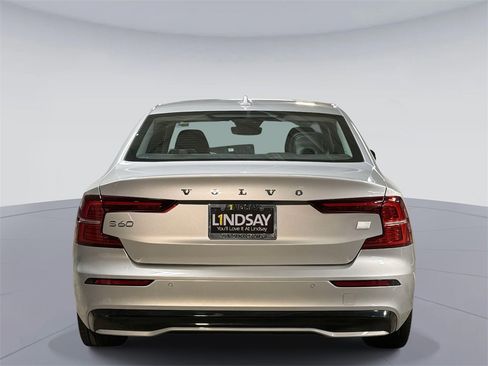 Used 2023 Volvo S60 T8 Plus w/ Climate Package image 11