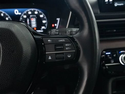Used 2023 Honda Pilot Elite image 19