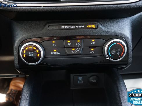 Used 2022 Ford Escape SE FWD image 33