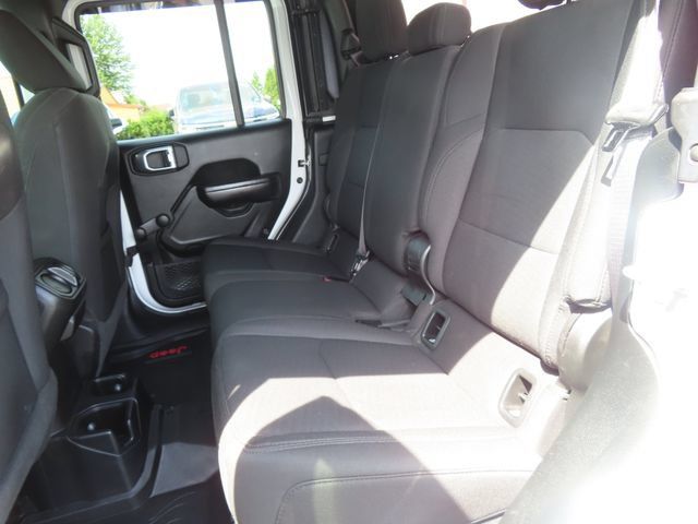 Used 2021 Jeep Gladiator Sport AWD/4WD image 40