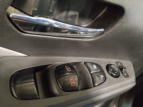 Used 2021 Nissan Kicks SR w/ SR Premium Package FWD image 27