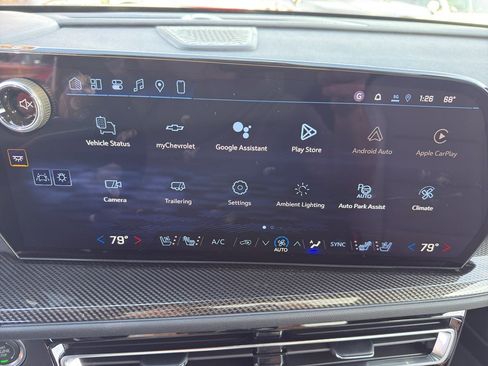 New 2026 Chevrolet Traverse High Country w/ LPO, Floor Liner Package image 17