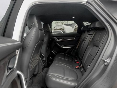 New 2026 Jaguar F-PACE R-Dynamic S image 16