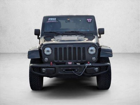 Used 2017 Jeep Wrangler Unlimited Rubicon image 2