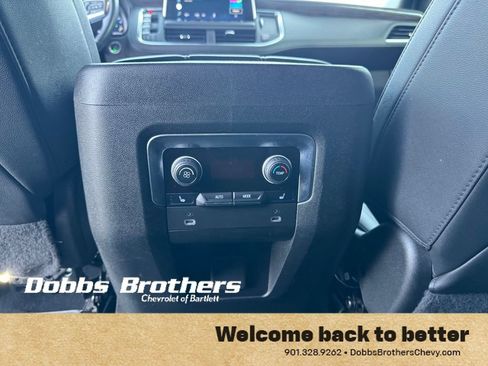 Certified 2022 Chevrolet Tahoe Z71 w/ Luxury Package AWD/4WD image 35