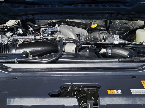Used 2025 Ford F250 XLT AWD/4WD image 9