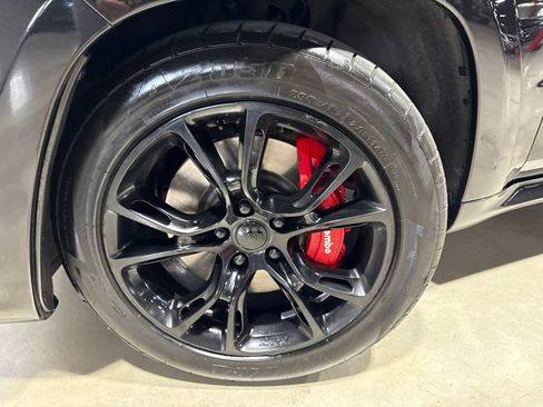 Used 2014 Jeep Grand Cherokee SRT AWD/4WD image 2