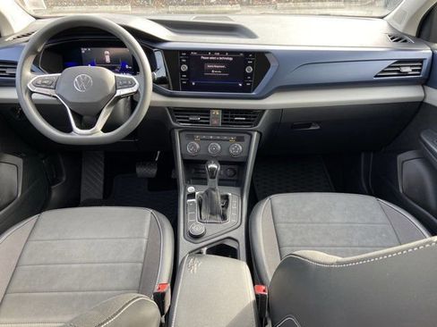 Used 2022 Volkswagen Taos SE image 13