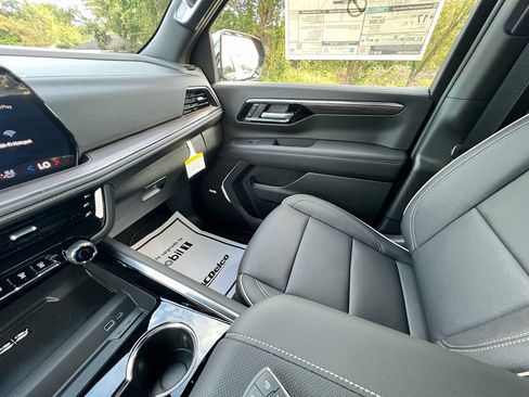 New 2026 Chevrolet Tahoe Premier image 23