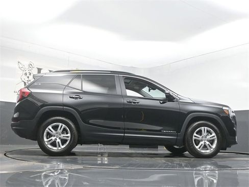 Used 2023 GMC Terrain SLE w/ Driver Convenience Package image 52