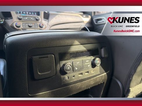 Used 2018 GMC Yukon XL Denali image 29