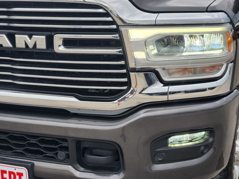 Used 2024 RAM 2500 Laramie w/ Safety Group AWD/4WD image 8