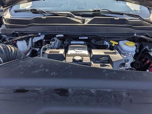 Used 2024 RAM 3500 Limited image 24