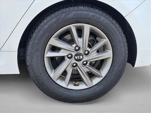 Used 2020 Kia Optima LX FWD image 16