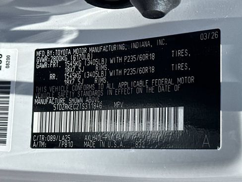 Used 2026 Toyota Sienna Limited FWD image 22