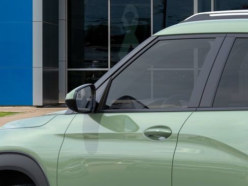 New 2026 Chevrolet TrailBlazer LT w/ Convenience Package FWD image 12