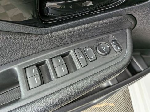 Used 2023 Honda Odyssey Touring image 16