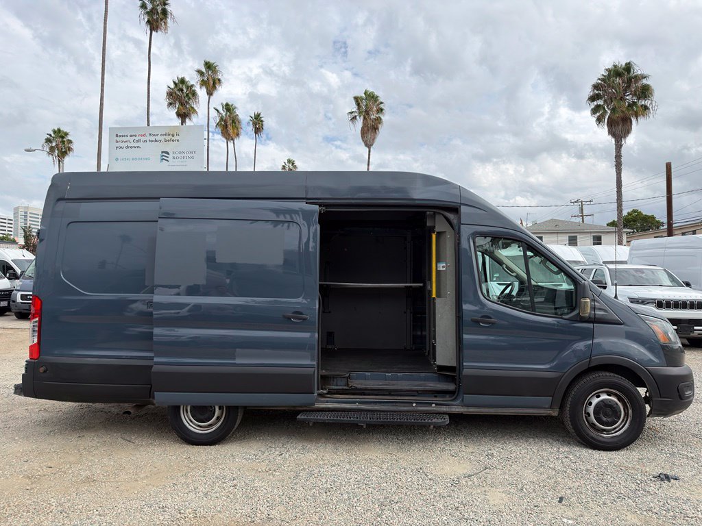Used 2020 Ford Transit 250 148 High Roof Extended RWD image 4