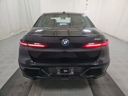 Used 2023 BMW 740i 740i w/ Executive Package image 5