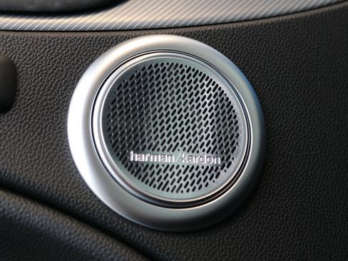 New 2025 Alfa Romeo Stelvio Sprint AWD/4WD image 17