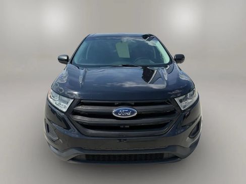 Used 2018 Ford Edge SE FWD image 2