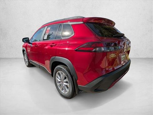 Used 2026 Toyota Corolla Cross LE image 8