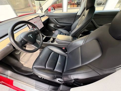 Used 2020 Tesla Model 3 Standard Range Plus image 11