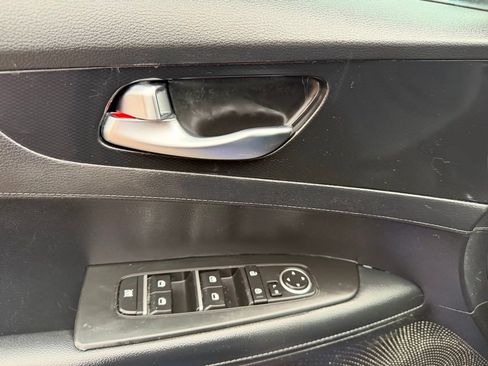 Used 2024 Kia Forte GT-Line w/ GT-Line Premium Package image 28