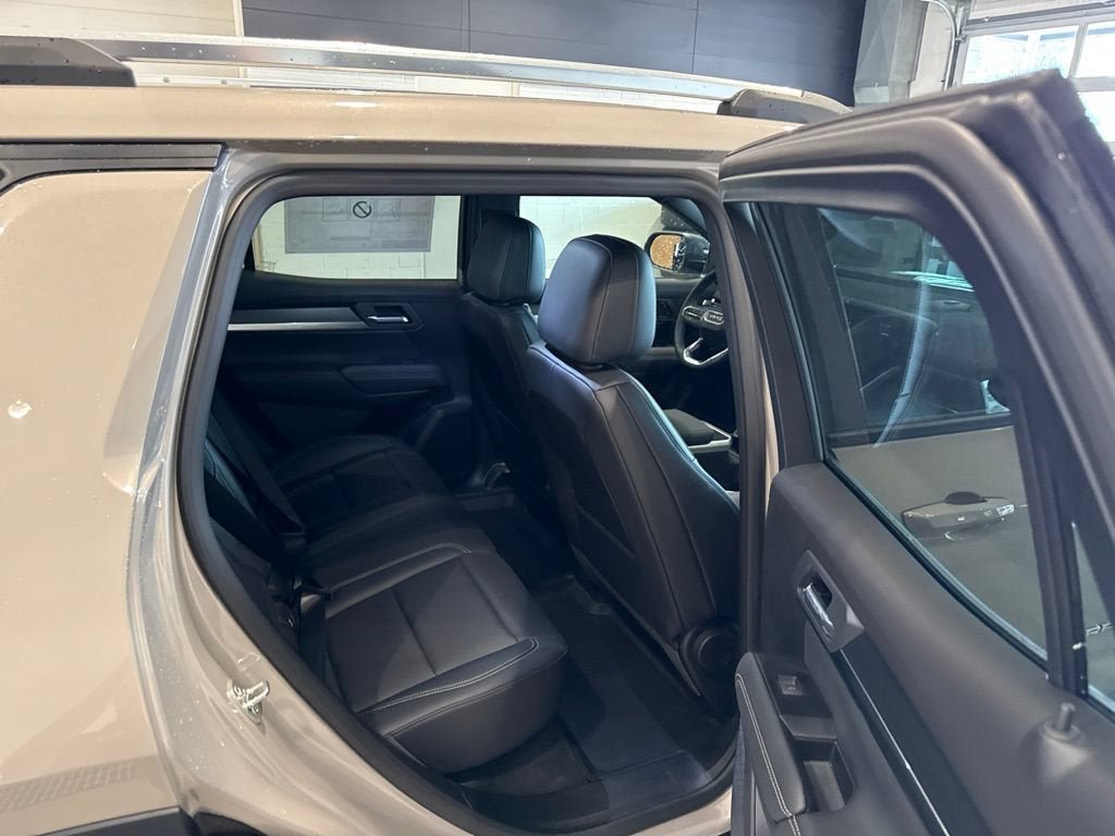 New 2027 GMC Terrain Elevation w/ Elevation Premium Package AWD/4WD image 14