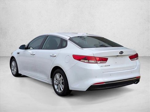 Used 2018 Kia Optima LX image 8