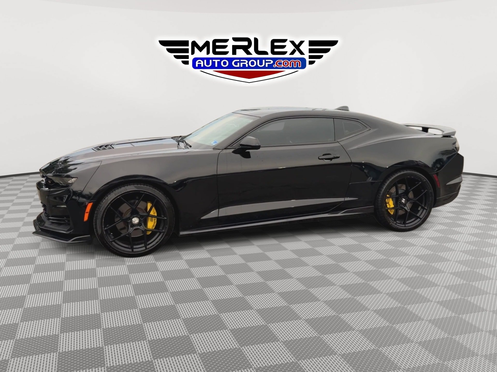 Used 2020 Chevrolet Camaro SS RWD image 5