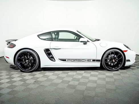Certified 2024 Porsche 718 Cayman RWD image 8