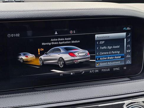 Used 2020 Mercedes-Benz S 560 4MATIC Sedan image 41