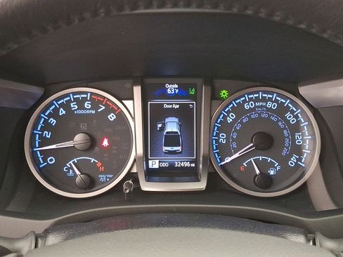 Certified 2023 Toyota Tacoma SR5 AWD/4WD image 13