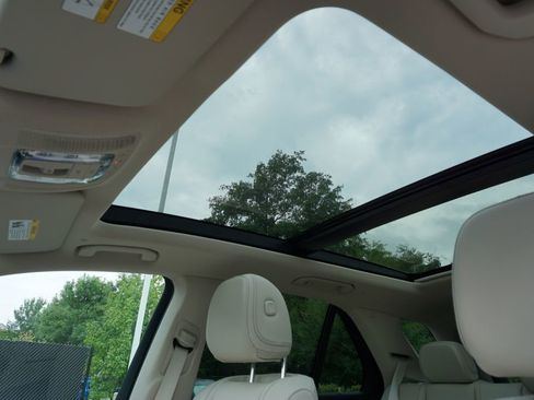 Certified 2025 Mercedes-Benz GLE 350 4MATIC image 12